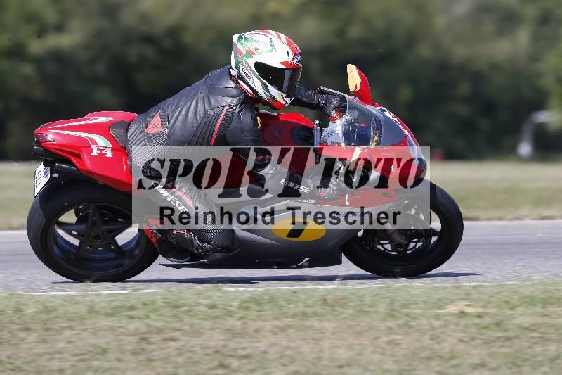 /49 26.08.2025 Cornu Master School ADR/gruen-vert/104